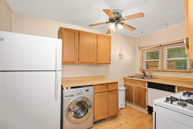 Washer and dryer combo unit | Image 9