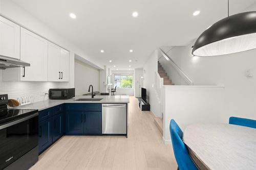 43-6528 Denbigh Ave, Burnaby, BC, V5H3R8 | Card Image