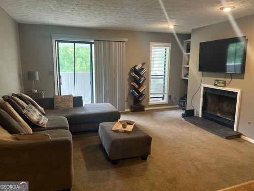 709 Wynnes Ridge Cir Se, Marietta, GA, 30067-8448 | Card Image