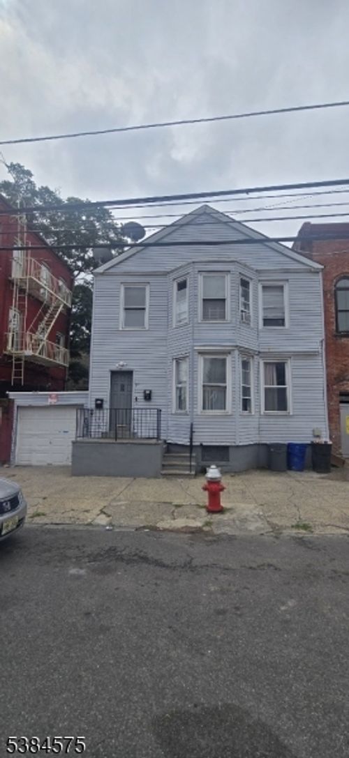 91 Belmont Ave, Jersey City, NJ, 07304-2520 | Card Image