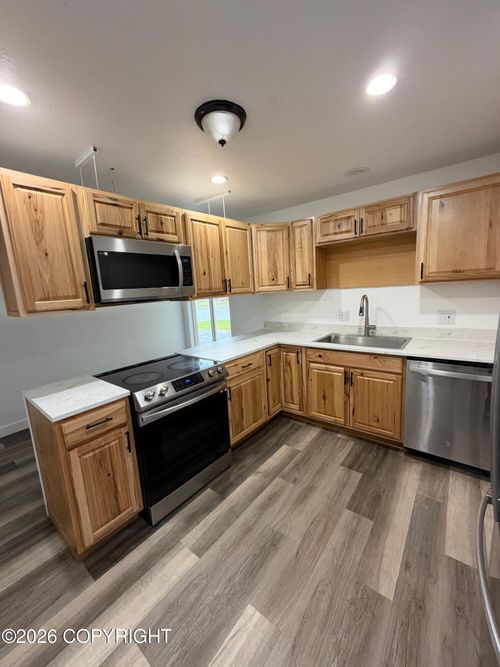 3-3926 E 3rd Ave, Anchorage, AK, 99508-2152 | Card Image