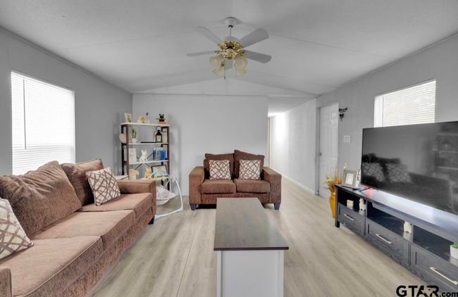 8702 Cedarvale Dr, House other with 3 bedrooms, 2 bathrooms and null parking in Tyler TX | Image 11