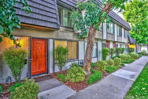 17619 Regency Cir, Bellflower, CA, 90706-7002 | Card Image