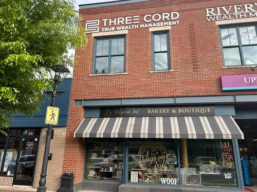531 3rd St, Beaver, PA, 15009-2228 | Card Image