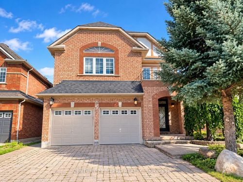 178 Stonemanor Ave, Whitby, ON, L1R2Z1 | Card Image