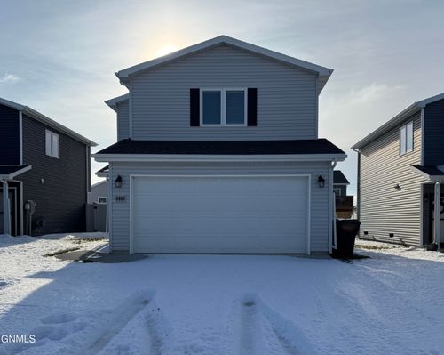 6985 Majestic Loop, Lincoln, ND, 58504-8525 | Card Image