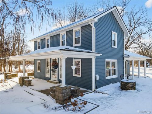 930 S Hadley Rd, Ortonville, MI, 48462-8664 | Card Image