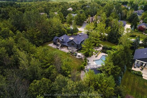 21 Trails End, Collingwood, ON, L9Y5B1 | Card Image