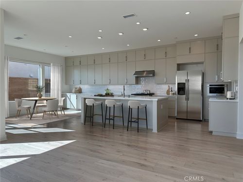 129 Campion, Irvine, CA, 92618-3561 | Card Image