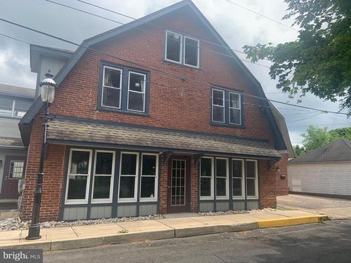 242 Wood St, DOYLESTOWN, PA, 18901-3519 | Card Image