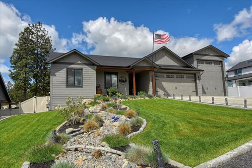 25523 N N Sheridan Rd, Chattaroy, WA, 99003 | Card Image
