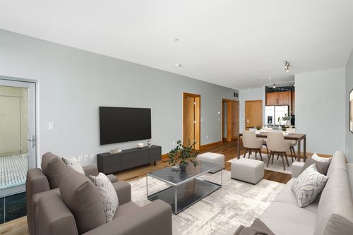1550 E Royall Pl, MILWAUKEE, WI, 53202-1869 | Card Image