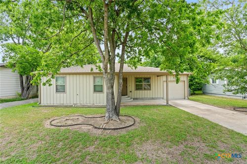 905 Santa Rosa Dr, Killeen, TX, 76541-7441 | Card Image