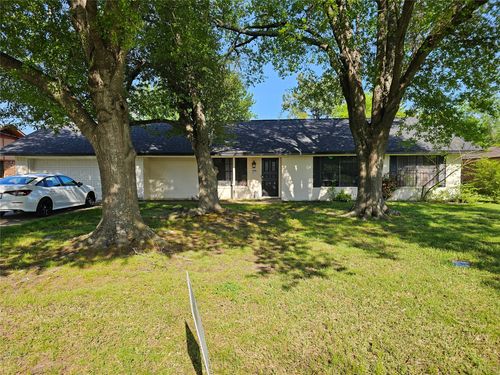 221 Azalea Dr, Sulphur Springs, TX, 75482-3703 | Card Image