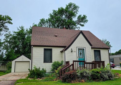 808 5th St Sw, Pipestone, MN, 56164-1102 | Card Image