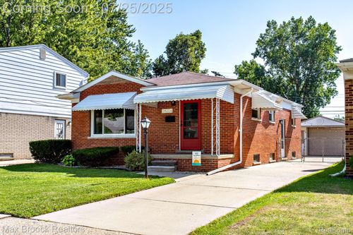 28204 Rockwood St, Saint Clair Shores, MI, 48081-1410 | Card Image