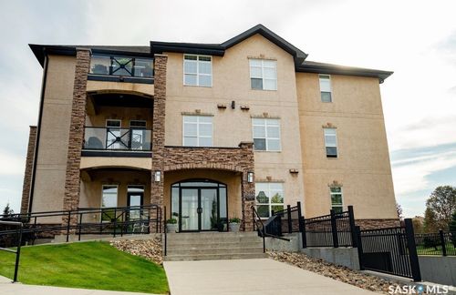 211-2150 Heseltine Road, Regina, SK, S4V1L1 | Card Image