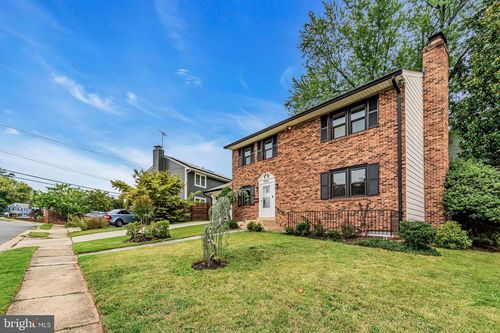 2339 N Powhatan St, ARLINGTON, VA, 22205-2115 | Card Image