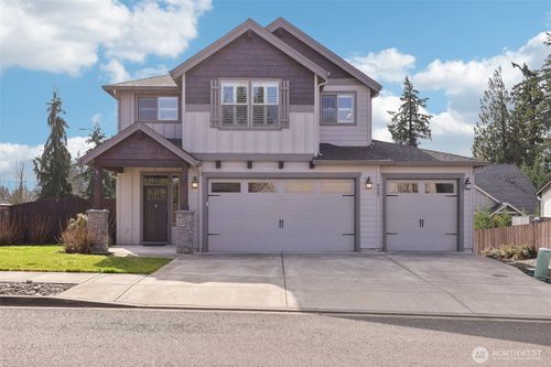 4407 N Ridgefield Woods Dr, Ridgefield, WA, 98642-7842 | Card Image