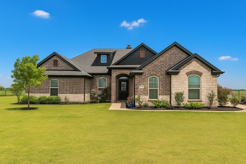 126 Esther Ct, Millsap, TX, 76066-2047 | Card Image