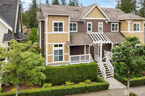 2331 Ne Park Dr, Issaquah, WA, 98029-7401 | Card Image