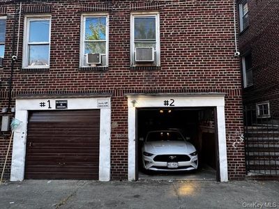 Garage with cooling unit | Image 2