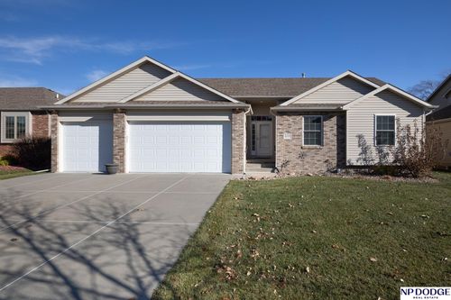 8336 Upton Grey Ln, Lincoln, NE, 68516-9387 | Card Image