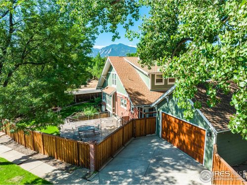 1717 Iris Ave, Boulder, CO, 80304-2232 | Card Image