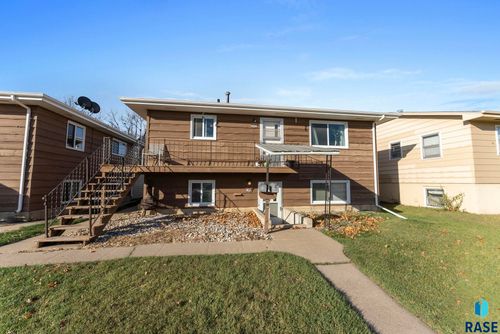 1005 Blauvelt Ave, Sioux Falls, SD, 57104 | Card Image