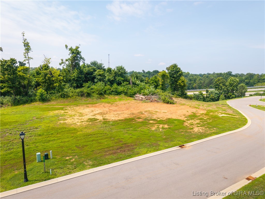 Land in Jeffersonville