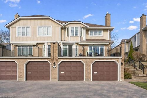 3-106 Woodlawn Rd E, Guelph, ON, N1E1B7 | Card Image