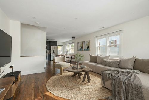 169 S Villa Ave, Elmhurst, IL, 60126-3030 | Card Image