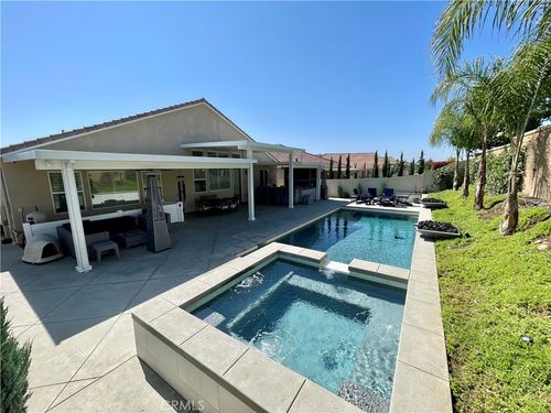 35151 Silverleaf Ln, Murrieta, CA, 92563-3053 | Card Image