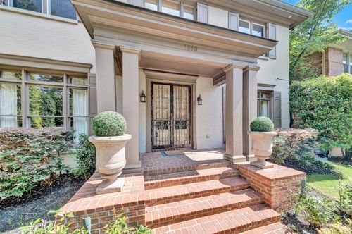 1810 Autumn Ave, Memphis, TN, 38112-5310 | Card Image