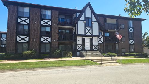 510-13615 Lamon Ave, Crestwood, IL, 60418-1871 | Card Image
