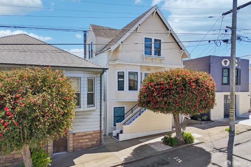 245 Harkness Ave, San Francisco, CA, 94134-2123 | Card Image