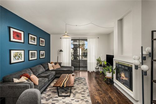 116-555 Maine Ave, Long Beach, CA, 90802 | Card Image