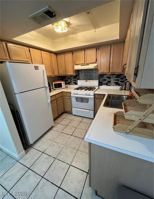 2205 Short Pine Drive, Las Vegas, NV, 89108 | Card Image