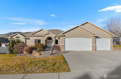 105 Cascade Pl, Cashmere, WA, 98815-9666 | Card Image