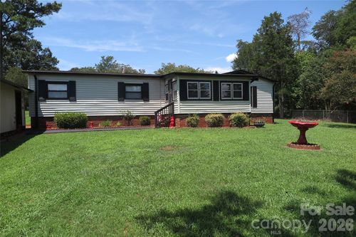 1042 Bexley Ln, Lincolnton, NC, 28092-5300 | Card Image