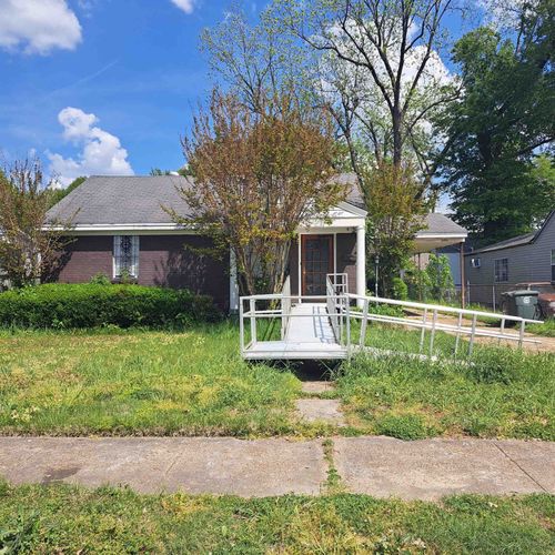300 Eastview St, Memphis, TN, 38112-4221 | Card Image