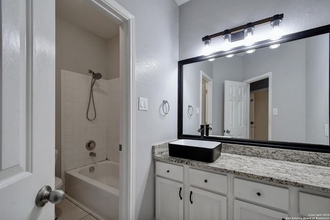 1947 Walter Raleigh, House other with 4 bedrooms, 2 bathrooms and null parking in Windcrest TX | Image 24