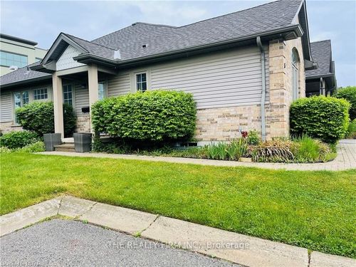 5-215 N Centre Rd, London, ON, N5X4E3 | Card Image