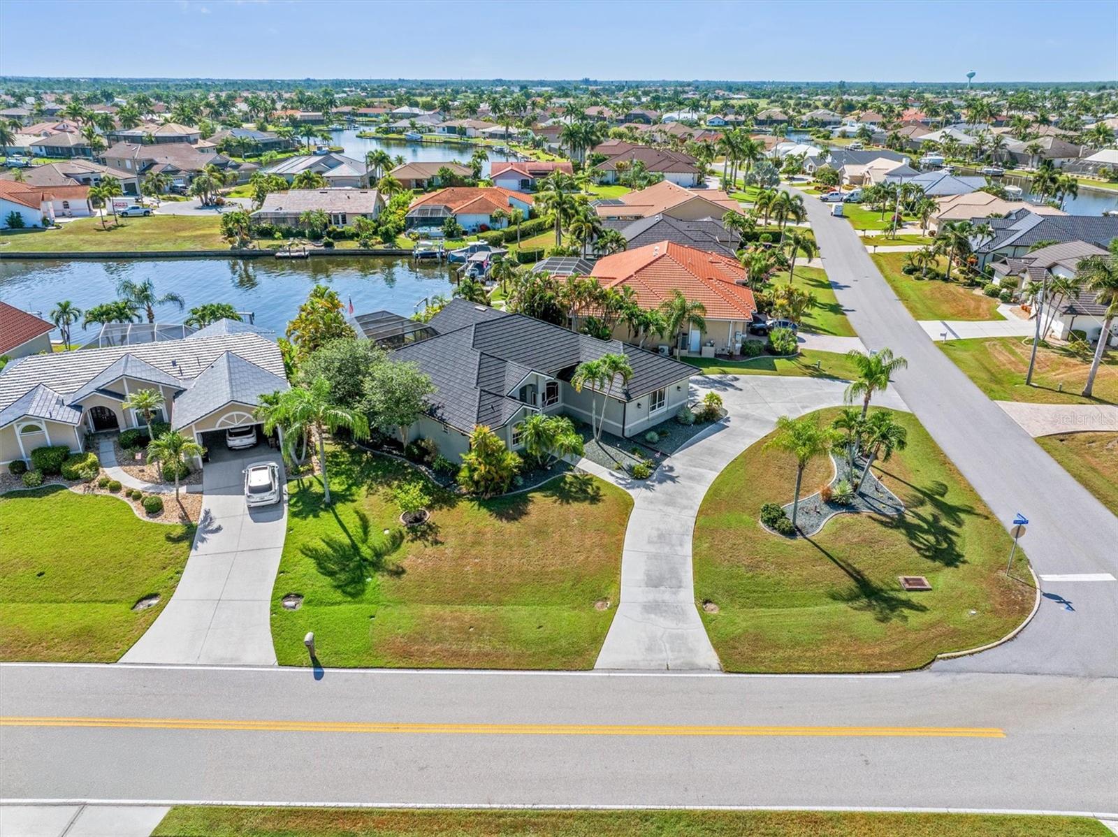 Residential in PUNTA GORDA 2