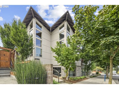 206-512 Se 60th Ave, Portland, OR, 97215-1991 | Card Image