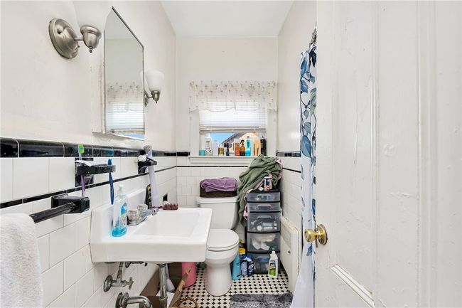 151 Pidge Ave, Home with 5 bedrooms, 3 bathrooms and 6 parking in Pawtucket RI | Image 5