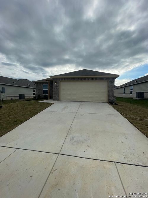 4214 Legend Hts, New Braunfels, TX, 78130-2351 | Card Image