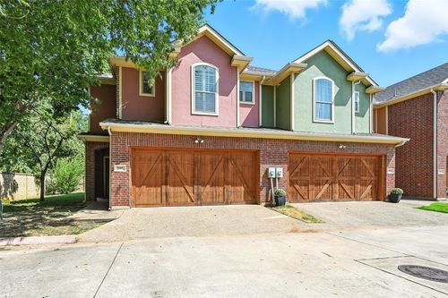 205 Corinna Ct, Hurst, TX, 76053-6854 | Card Image