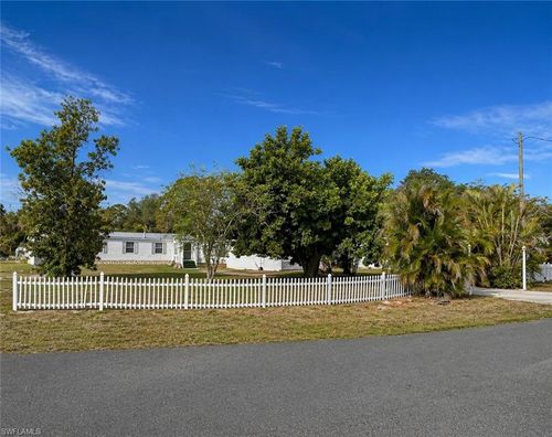 2520 Brownell Ct, North Fort Myers, FL, 33917-2400 | Card Image