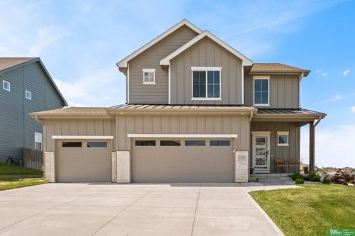 12220 S 111th Ave, Papillion, NE, 68046-5884 | Card Image